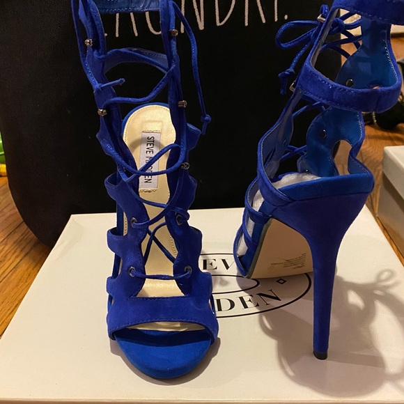 MEGANN Steve Madden Lace Up Heels 💙 - Picture 2 of 2